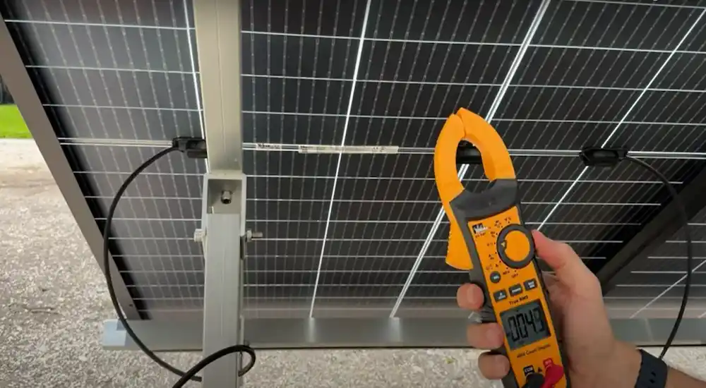 testing solar panels of different watts with metter