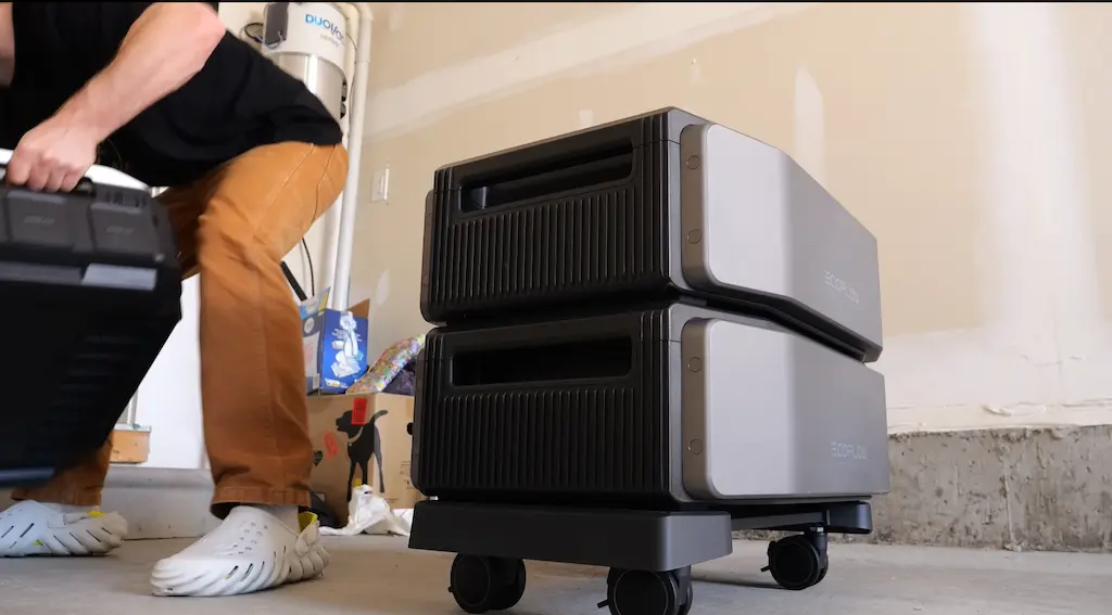 Installing DELTA Pro Ultra X inverter on wall as part of home energy storage installation